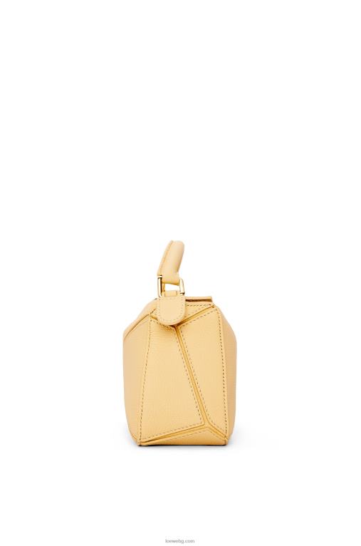 Loewe мини чанта за пъзел от мека зърнеста телешка кожа F84B8234 Жени тъмно масло