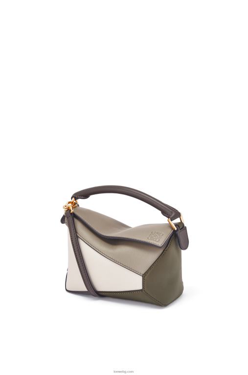 Loewe ръб на мини пъзел от телешка кожа напа F84B8253 Жени лаврово зелено/светъл овес