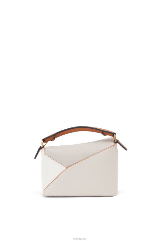 Loewe ръб на мини пъзел от телешка кожа напа F84B8258 Жени призрак/меко бяло