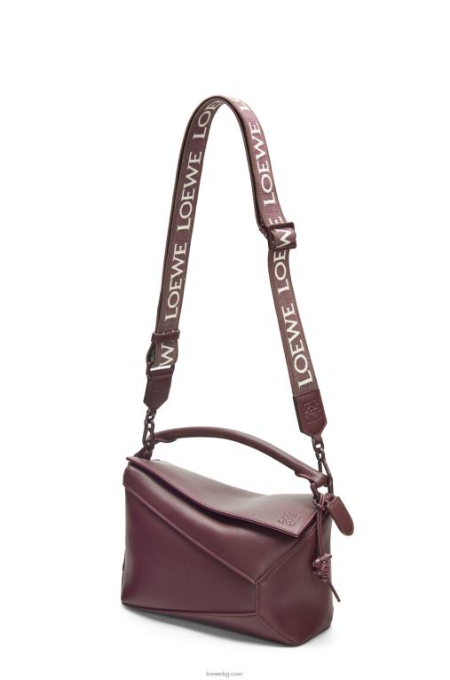 Loewe малка чанта тип пъзел от сатенена телешка кожа F84B8274 Жени Санг дьо Бьоф глазура