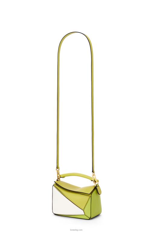 Loewe мини чанта за пъзел от класическа телешка кожа F84B8286 Жени лайм жълто/бяло