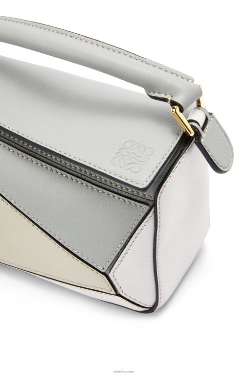 Loewe мини чанта за пъзел от класическа телешка кожа F84B8288 Жени пепеляво сиво/мраморно зелено