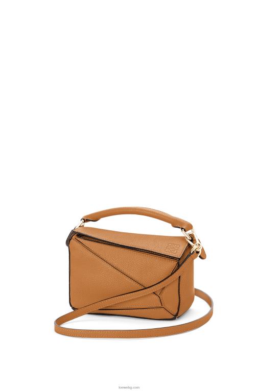 Loewe мини чанта за пъзел от мека зърнеста телешка кожа F84B8299 Жени лек карамел
