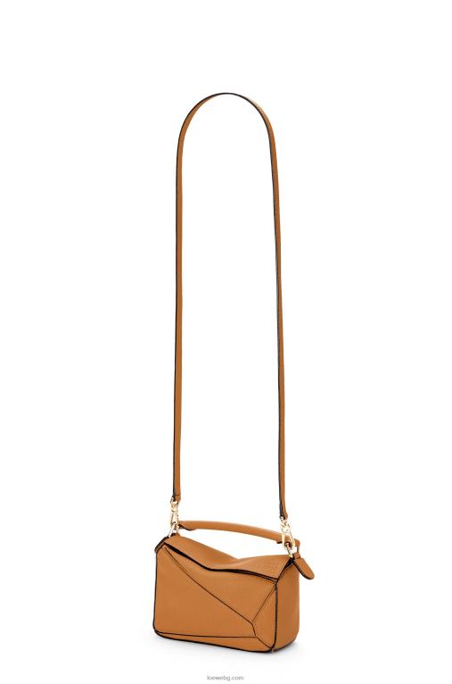 Loewe мини чанта за пъзел от мека зърнеста телешка кожа F84B8299 Жени лек карамел