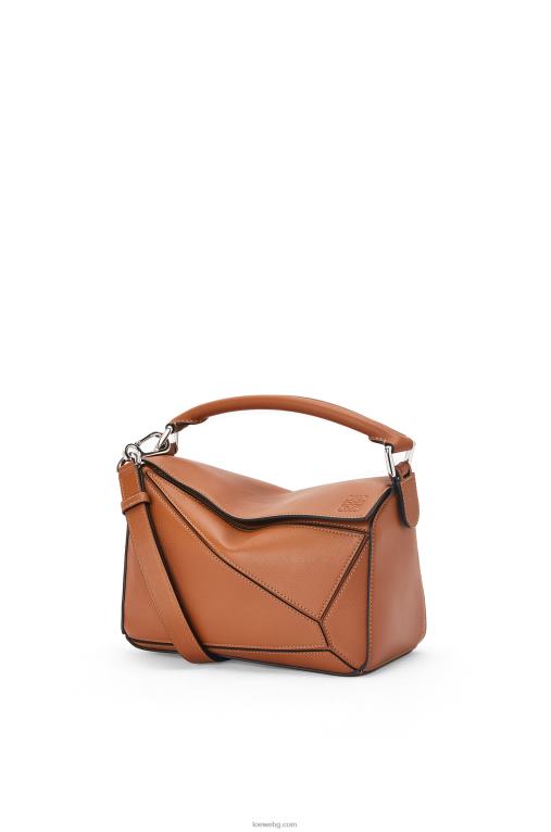 Loewe малка чанта за пъзел от класическа телешка кожа F84B8364 Жени тен