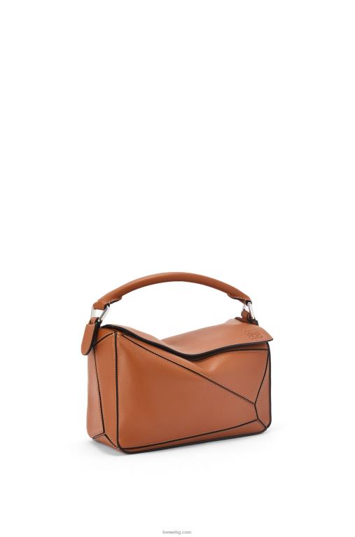 Loewe малка чанта за пъзел от класическа телешка кожа F84B8364 Жени тен