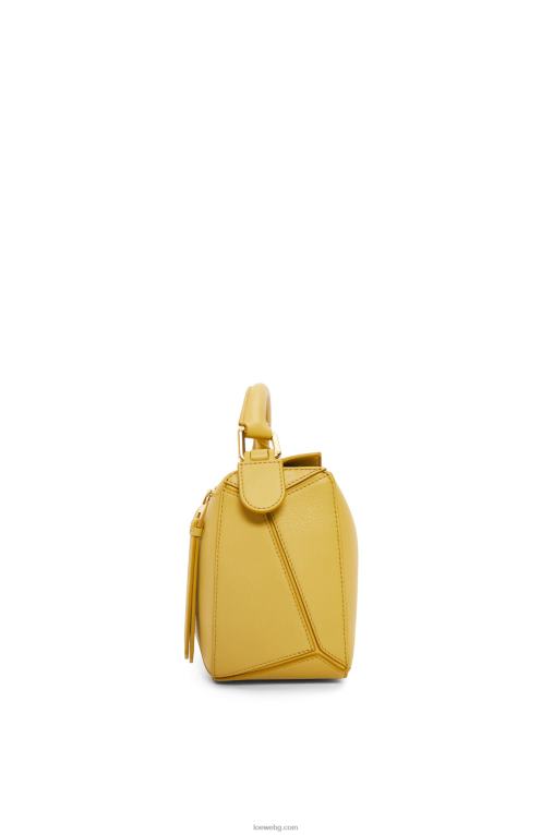 Loewe малка чанта за пъзел от класическа телешка кожа F84B8365 Жени ярка охра