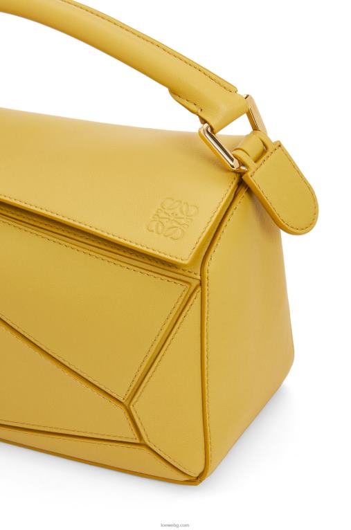 Loewe малка чанта за пъзел от класическа телешка кожа F84B8365 Жени ярка охра