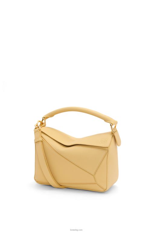Loewe малка чанта за пъзел от мека зърнеста телешка кожа F84B8393 Жени тъмно масло