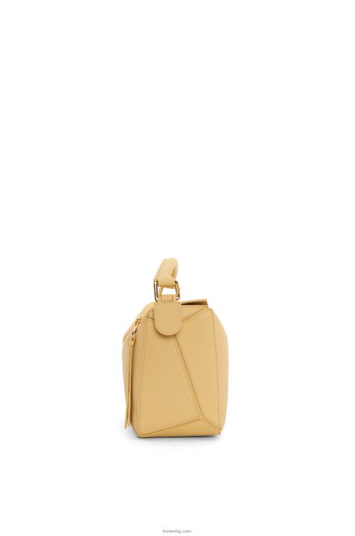 Loewe малка чанта за пъзел от мека зърнеста телешка кожа F84B8393 Жени тъмно масло