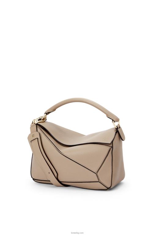 Loewe чанта за пъзел от мека зърнеста телешка кожа F84B8409 Жени пясък