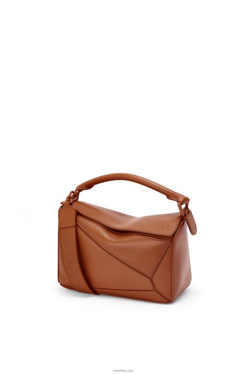 Loewe малка чанта за пъзел от сатенена телешка кожа F84B8470 Жени пекан