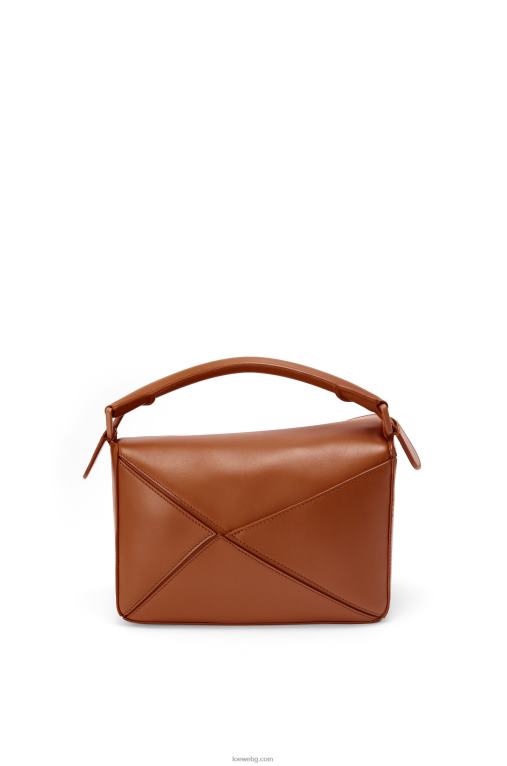 Loewe малка чанта за пъзел от сатенена телешка кожа F84B8470 Жени пекан