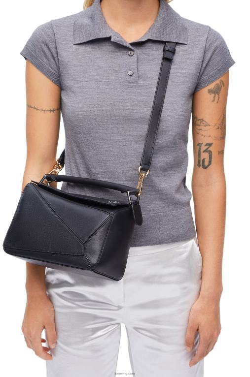 Loewe малка чанта за пъзел от класическа телешка кожа F84B8478 Жени черен