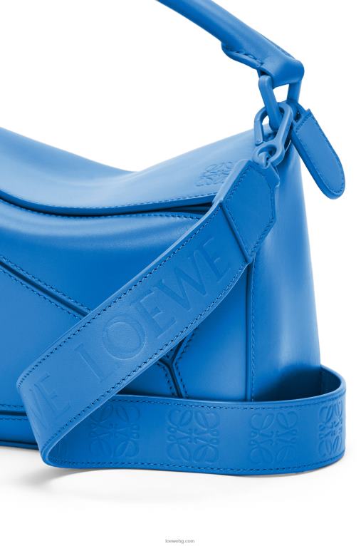 Loewe малка чанта за пъзел от сатенена телешка кожа F84B8480 Жени водолазно синьо