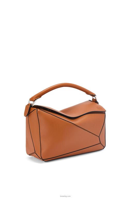 Loewe чанта за пъзел от класическа телешка кожа F84B8487 Жени тен