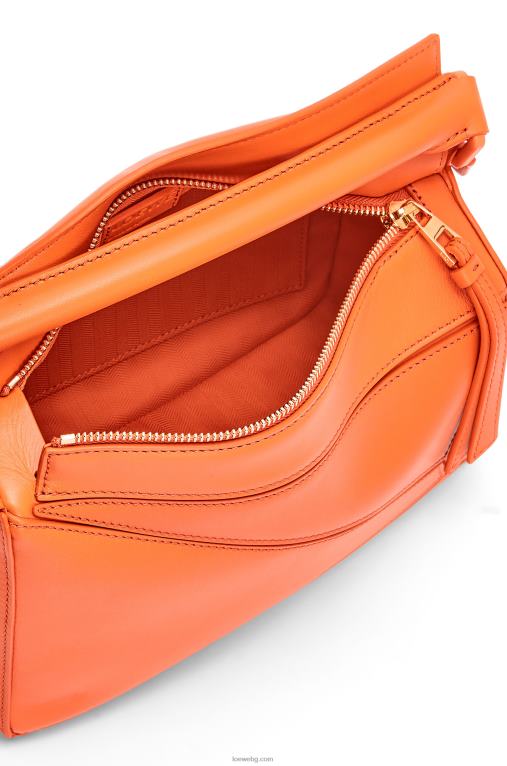Loewe малка чанта за пъзел от сатенена телешка кожа F84B8491 Жени оранжево
