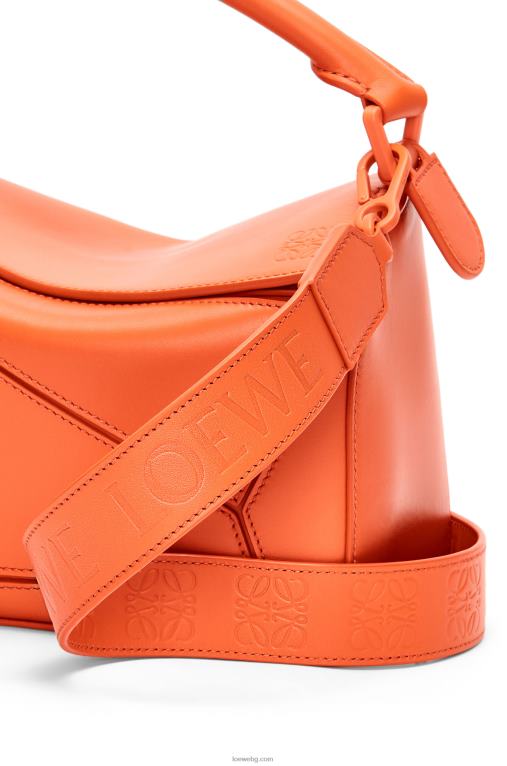 Loewe малка чанта за пъзел от сатенена телешка кожа F84B8491 Жени оранжево
