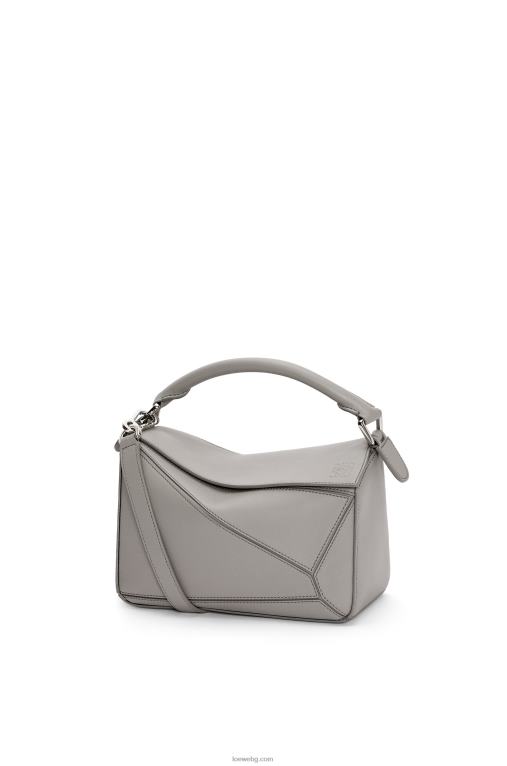 Loewe малка чанта за пъзел от класическа телешка кожа F84B8537 Жени перлено сиво