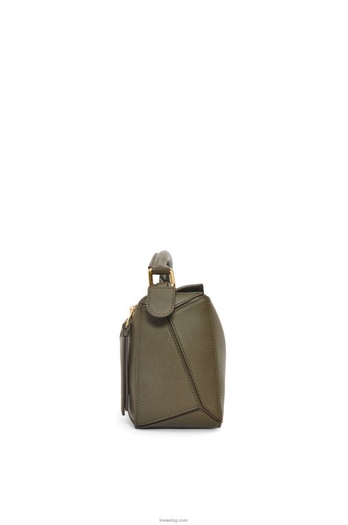 Loewe малка чанта за пъзел от класическа телешка кожа F84B8542 Жени тъмно каки зелено