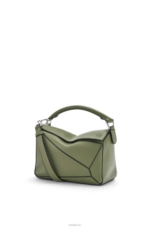 Loewe малка чанта за пъзел от класическа телешка кожа F84B8545 Жени авокадо зелено