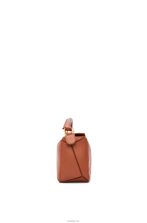 Loewe calcifer мини чанта за пъзел от сатенена телешка кожа F84B8260 Жени ръжда