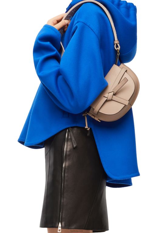 Loewe двойна мини чанта от мека телешка кожа и жакард F84B8218 Жени пясък