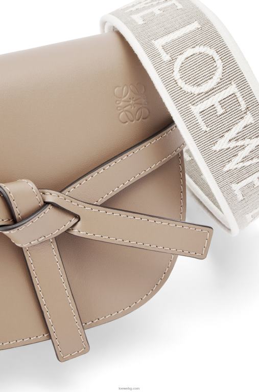 Loewe двойна мини чанта от мека телешка кожа и жакард F84B8218 Жени пясък