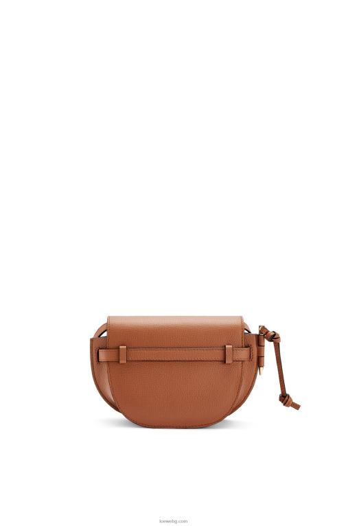 Loewe мини двойна чанта с врата от телешка кожа с камъчета F84B8237 Жени тен