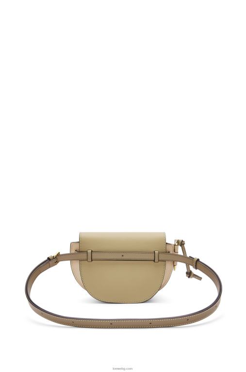 Loewe двойна мини чанта от мека телешка кожа F84B8240 Жени глина зелено/прашно бежово