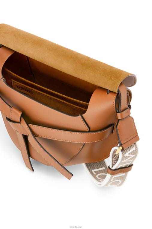 Loewe малка портална чанта от мека телешка кожа и жакард F84B8254 Жени тен