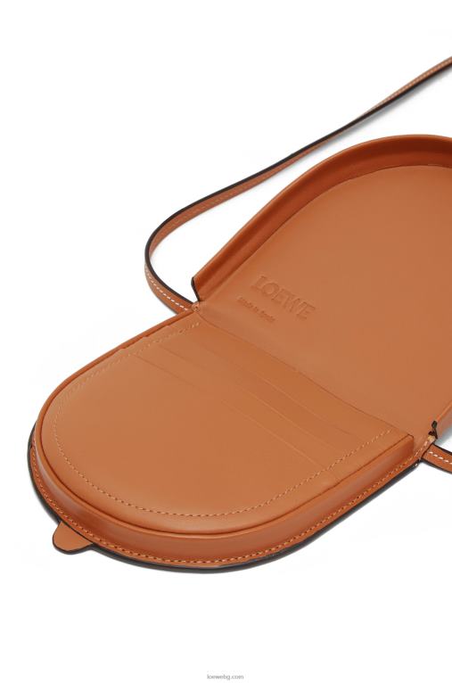 Loewe малка торбичка на петата от мека телешка кожа F84B8303 Жени тен