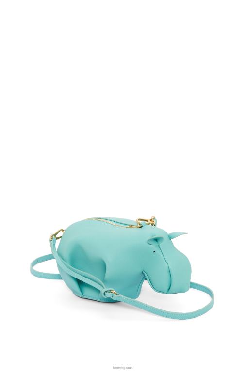 Loewe чанта за хипопотам от класическа телешка кожа F84B8392 Жени пресен джоджен