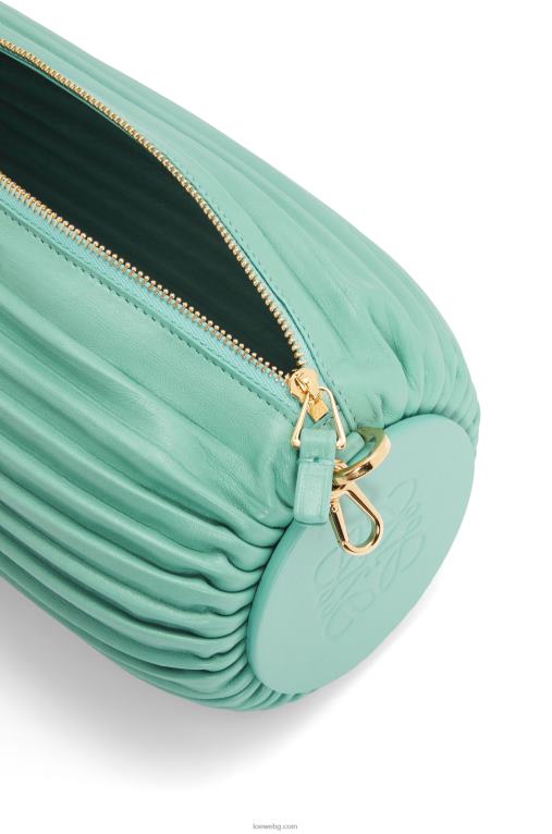 Loewe торбичка за гривна от плисирана напа F84B8398 Жени пресен джоджен
