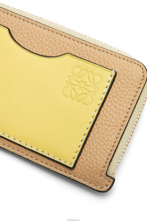 Loewe картодържател за монети от мека зърнеста телешка кожа F84B81343 Жени масло/блед лимон