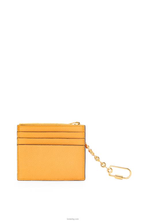 Loewe квадратен картодържател от мека зърнеста телешка кожа с верижка F84B81380 Жени мандаринов/коралов риф