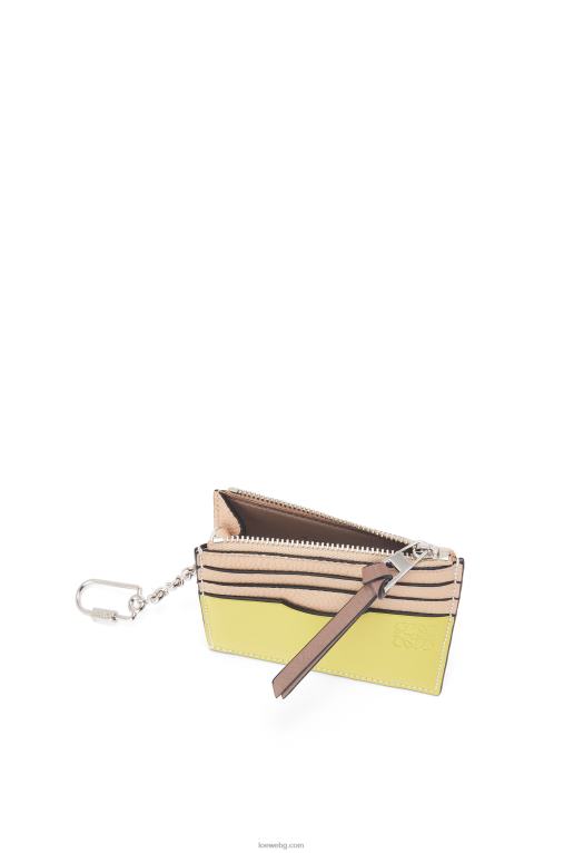 Loewe квадратен картодържател от мека зърнеста телешка кожа с верижка F84B81381 Жени гол/цитронела