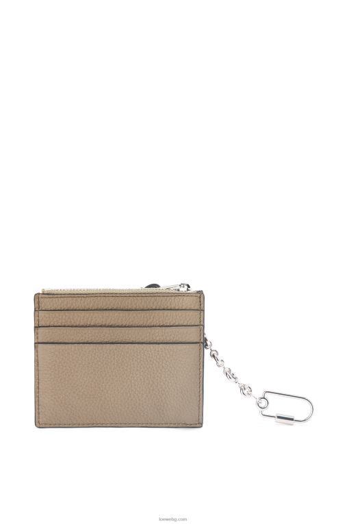 Loewe квадратен картодържател от мека зърнеста телешка кожа с верижка F84B81382 Жени лаврово зелено/охра