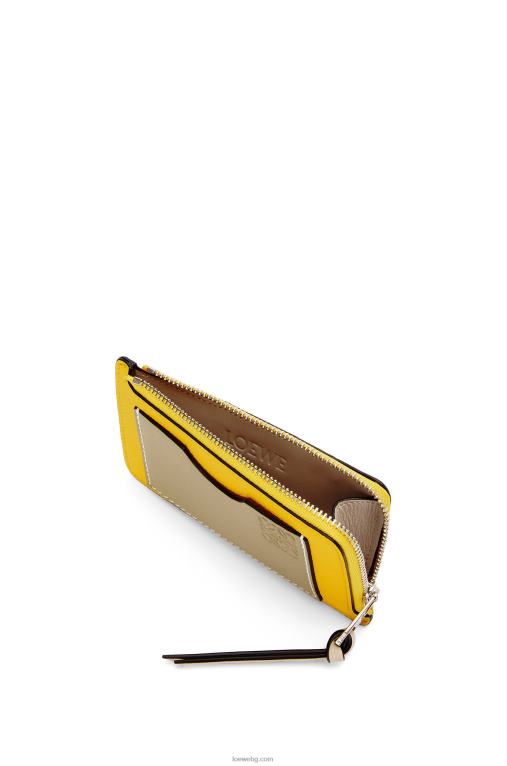 Loewe картодържател за монети от мека зърнеста телешка кожа F84B81394 Жени жълто/глинесто зелено