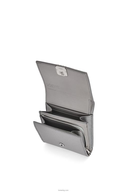 Loewe анаграм компактен портфейл с капак от телешка кожа с камъчета F84B81207 Жени перлено сиво