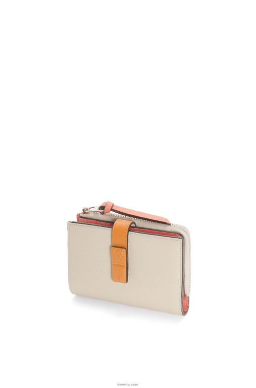 Loewe тънък двоен портфейл с цип от мека зърнеста телешка кожа F84B81220 Жени лек овес/мед