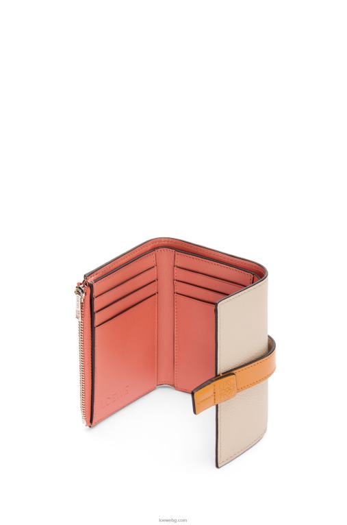 Loewe малък вертикален портфейл от мека зърнеста телешка кожа F84B81221 Жени лек овес/мед