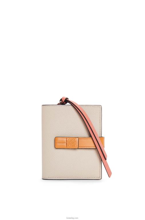 Loewe компактен портфейл с цип от мека зърнеста телешка кожа F84B81222 Жени лек овес/мед