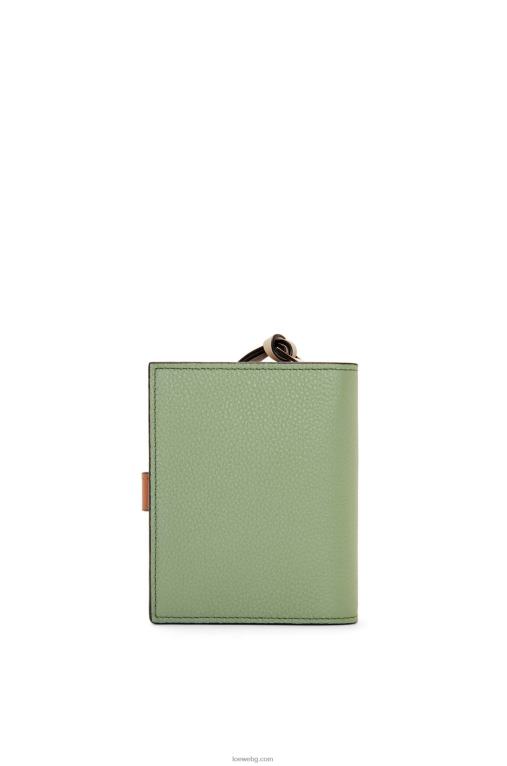 Loewe компактен портфейл с цип от мека зърнеста телешка кожа F84B81226 Жени розмарин/тен