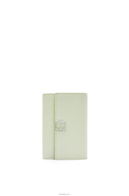 Loewe анаграм малък вертикален портфейл от зърнеста телешка кожа F84B81234 Жени светъл селадон
