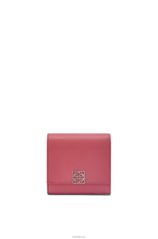 Loewe анаграм компактен портфейл с капак от телешка кожа с камъчета F84B81239 Жени роза