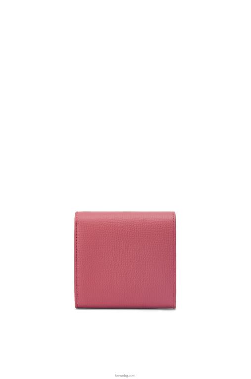 Loewe анаграм компактен портфейл с капак от телешка кожа с камъчета F84B81239 Жени роза