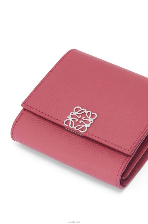 Loewe анаграм компактен портфейл с капак от телешка кожа с камъчета F84B81239 Жени роза