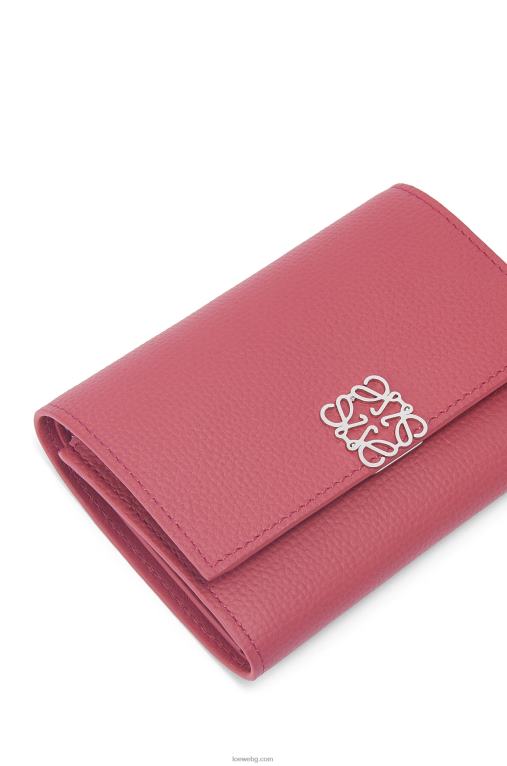 Loewe анаграм малък вертикален портфейл от зърнеста телешка кожа F84B81240 Жени роза