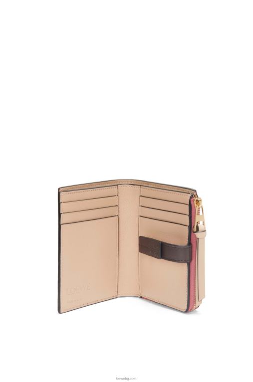 Loewe тънък двоен портфейл с цип от мека зърнеста телешка кожа F84B81242 Жени роза/шоколад